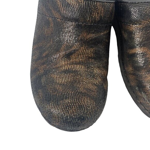 Dansko Clogs Animal Print Size 36 - Picture 2 of 13